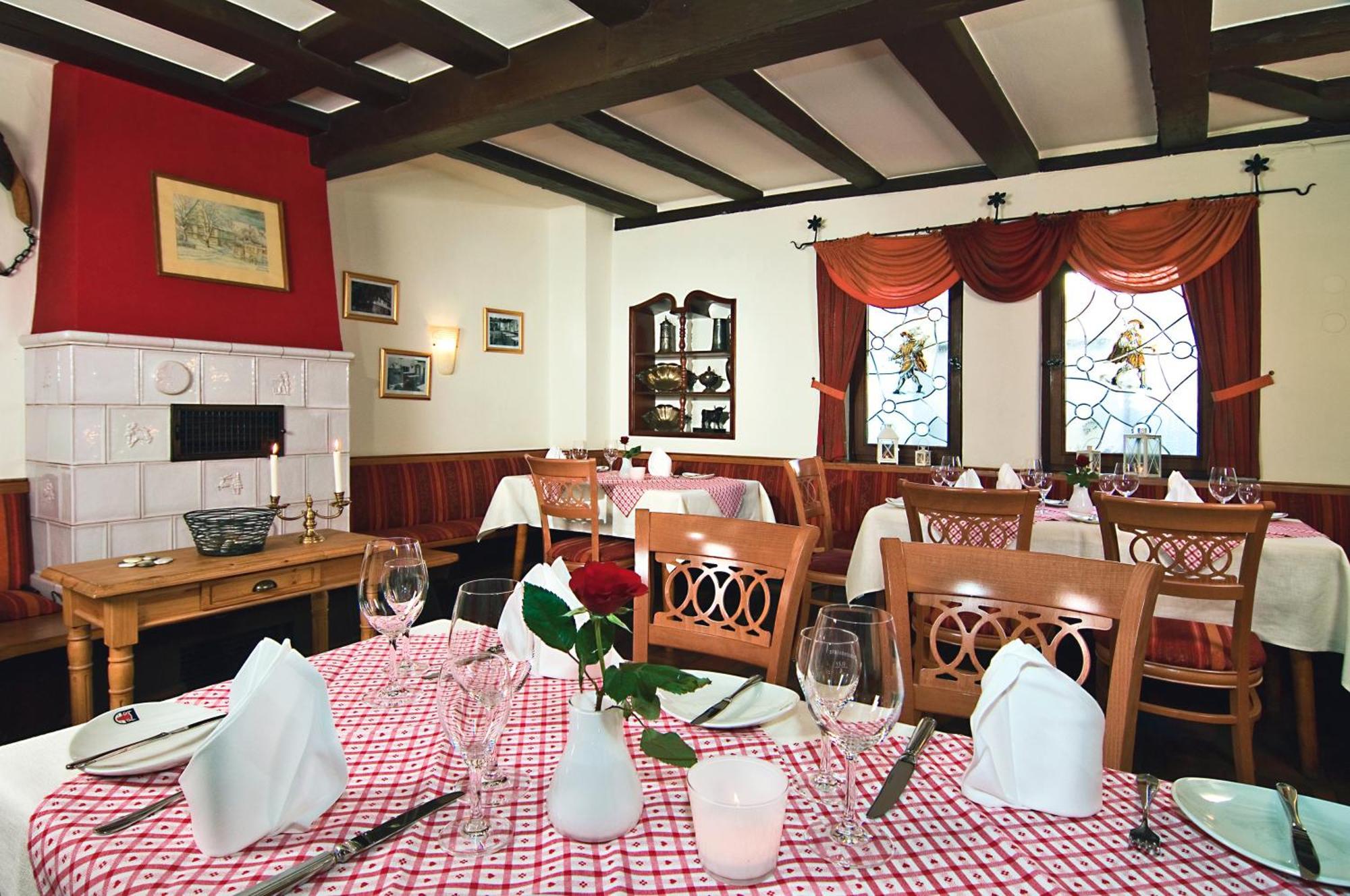 Gasthaus Zum Ochsen Манхайм Екстериор снимка