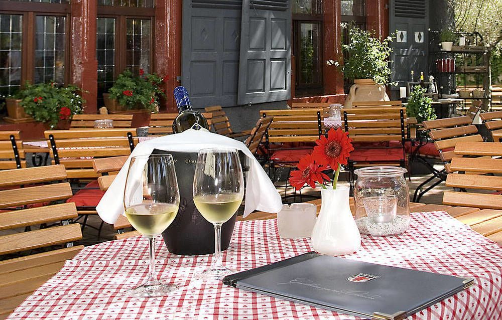 Gasthaus Zum Ochsen Манхайм Екстериор снимка